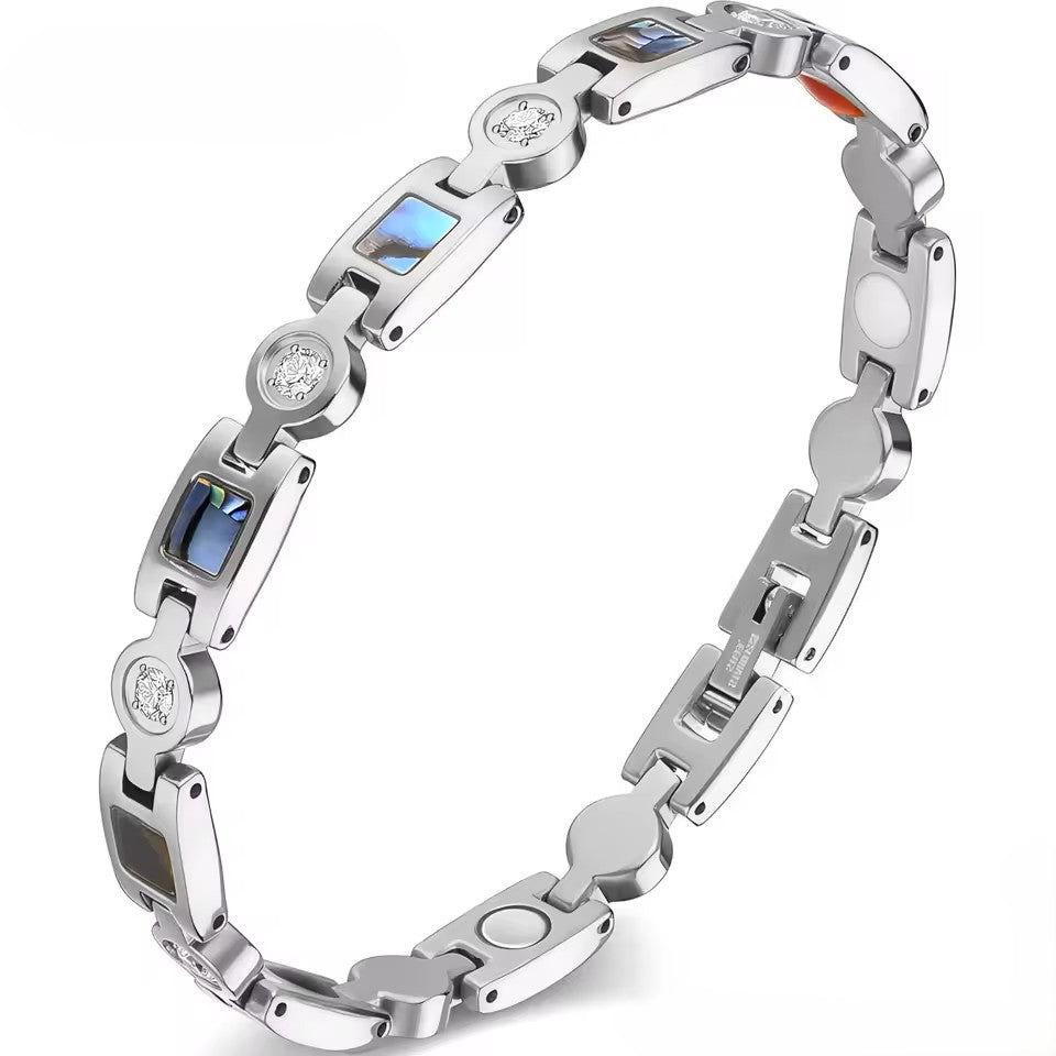 mother of pearl zirconium bracelet in silver with blue mother-of-pearl panels and clear zirconia
