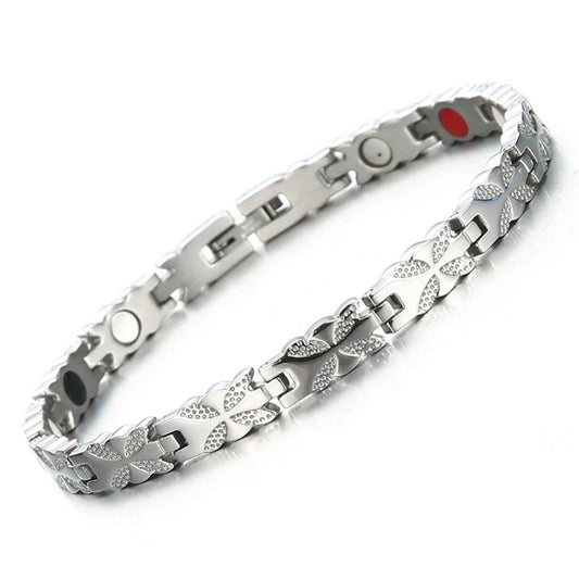 Gaia Butterfly bracelet in silver with crystal-set butterfly links
